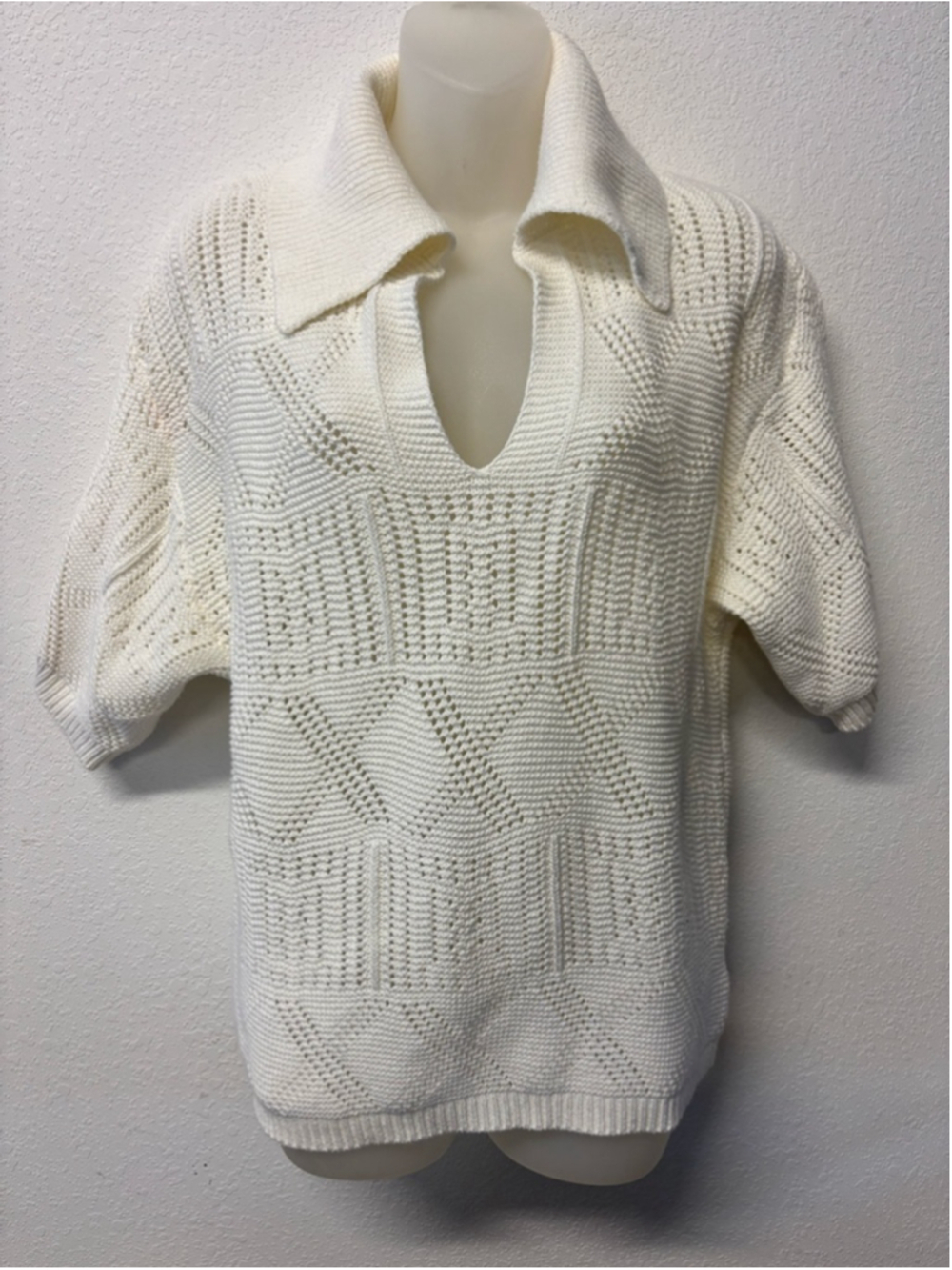 LUCYPARIS White Knit Short Sleeve Sweater Small. Oversized cotton blend EUC
